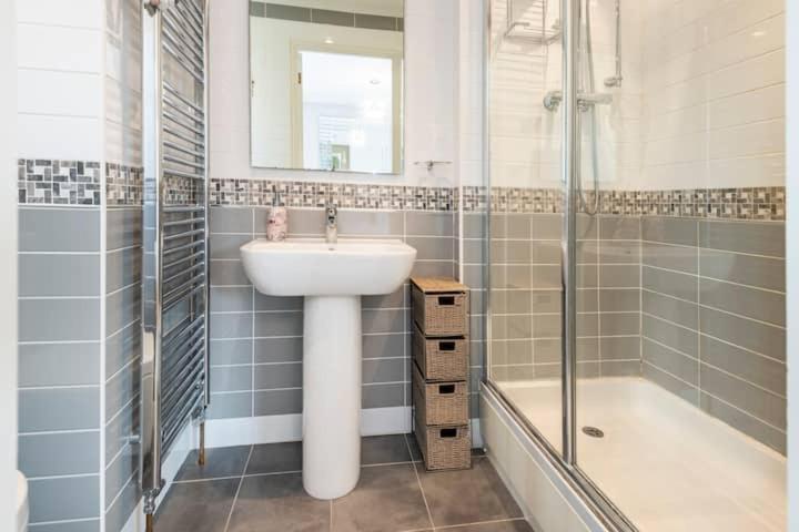 Bienvenue In Newhaven Luxury Superking Or Standard Or Budget Rooms Exteriör bild